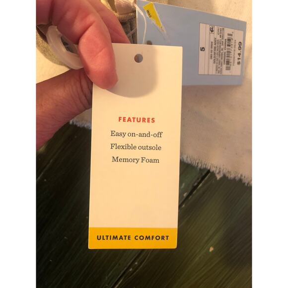 Cat & Jack NWT Toddler Girl Addy Gold Ballet Flats Size 5 - Picture 4 of 7